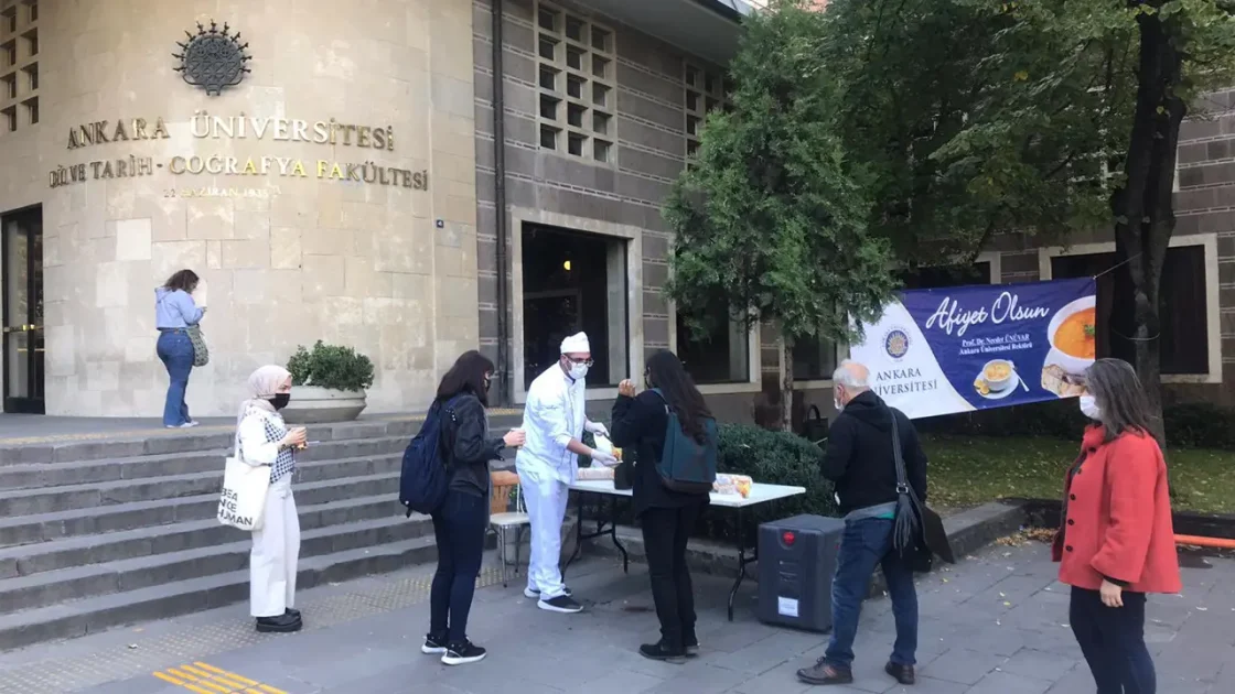 Turkiyede Ogrenci Ekonomisi